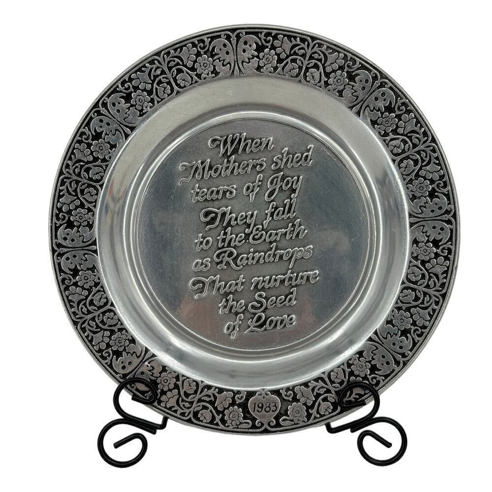 Wilton Pewter Plate Mothers Nurture Love Vintage 1983 Wall Hanger Round 7.5 Inch